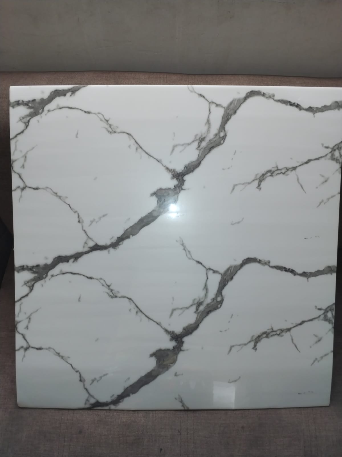 LAMINA ADHESIVA TAPIZ  60 X 40 CM ( diseño marmol ) 🖼️